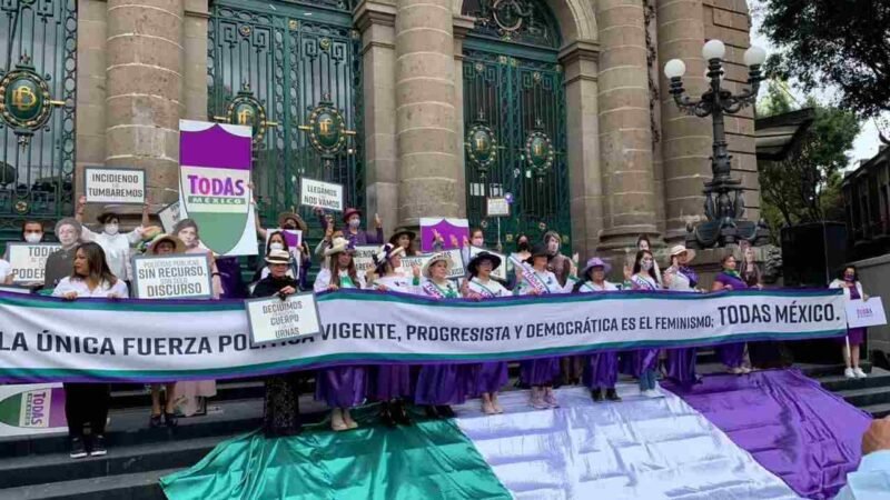 FEMINISTAS LANZAN LA FUERZA POLÍTICA ‘TODAS MÉXICO’