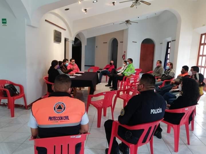 AFINAN DETALLES PARA XANTOLO DE HUATUSCO