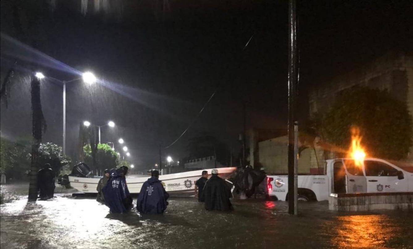 LLUVIAS PROVOCAN INUNDACIONES EN 4 MUNICIPIOS DEL ESTADO