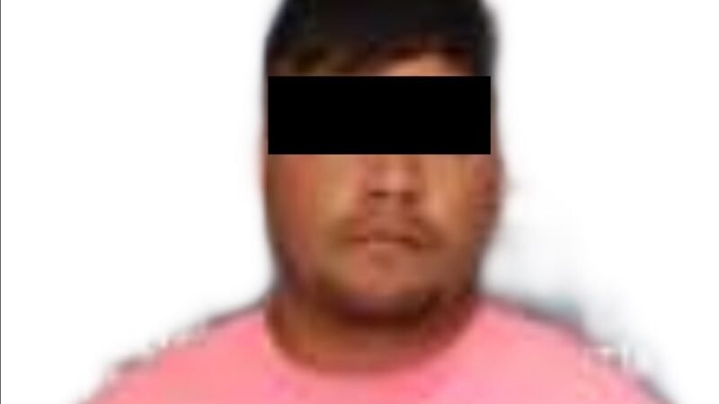 DETIENEN A PISTOLERO EN OMEALCA