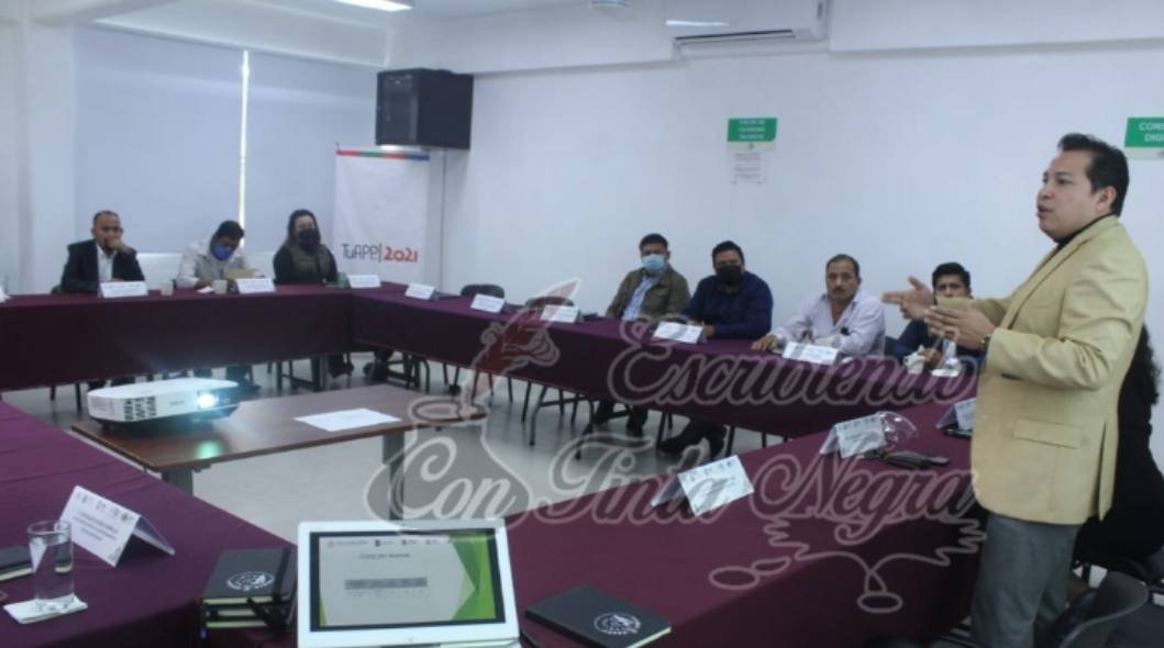 SE REÚNEN ALCALDES Y TEC DE HUATUSCO