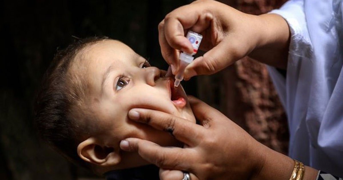 AFGANISTÁN INICIA CAMPAÑA DE VACUNACIÓN CONTRA LA POLIO TRAS VICTORIA TALIBÁN