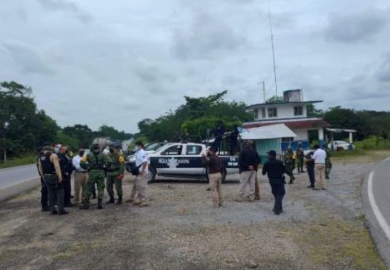 DESPLIEGAN SSP Y FUERZAS FEDERALES OPERATIVO PREVENTIVO ANTE PASO DE CARAVANA DE MIGRANTES