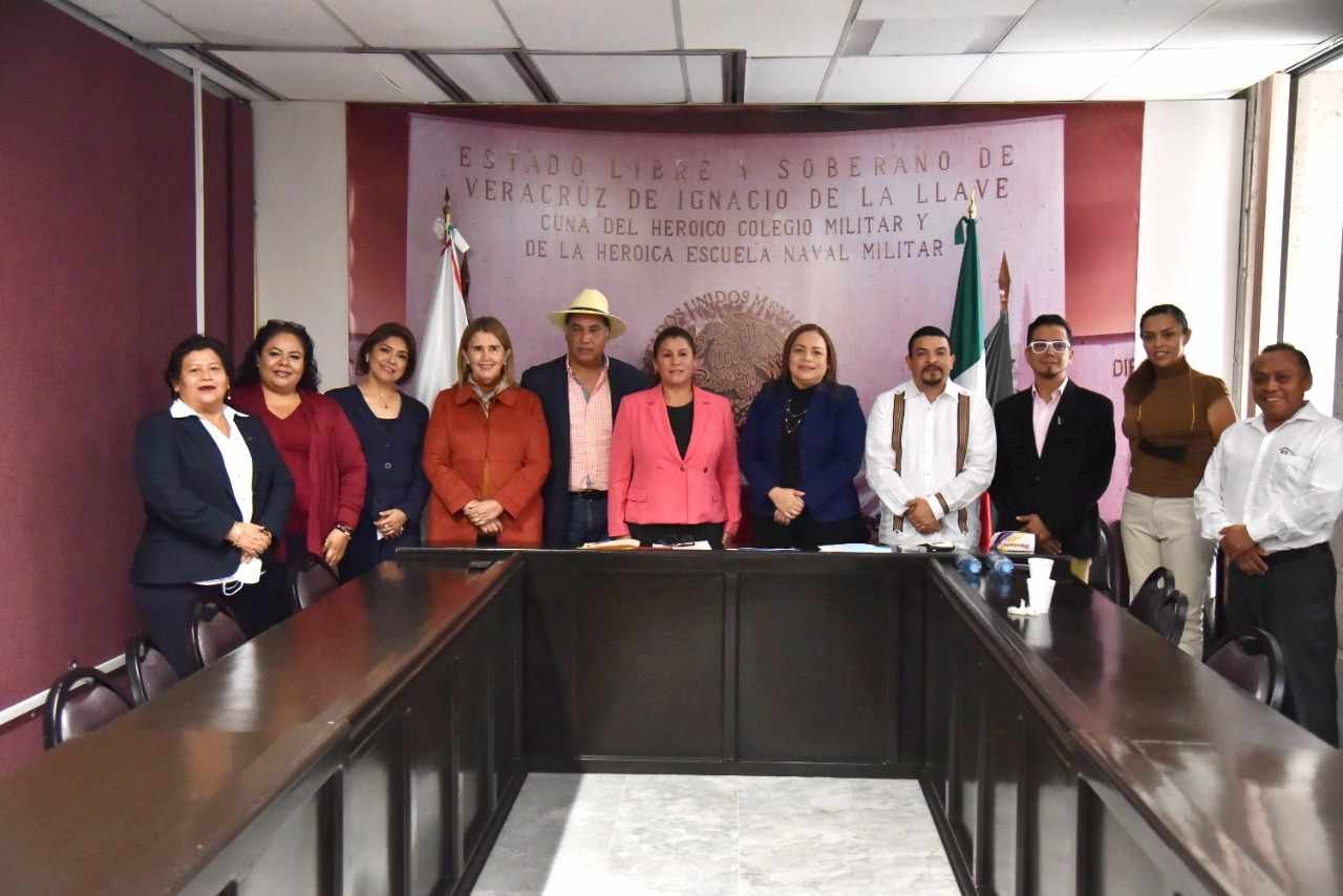 TRANSPARENCIA EN EL SERVICIO PÚBLICO, SIN EXCEPCIONES: COMISIÓN PERMANENTE