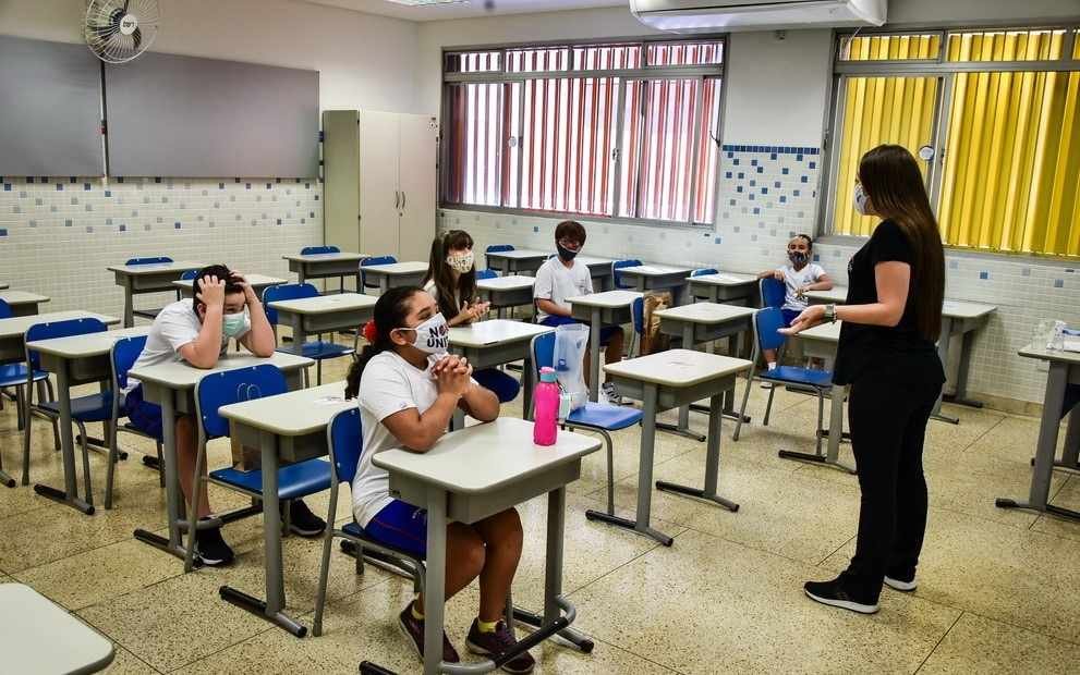 BRASIL SUSPENDE LEY QUE PROHÍBE EL USO DEL LENGUAJE INCLUSIVO EN LAS ESCUELAS