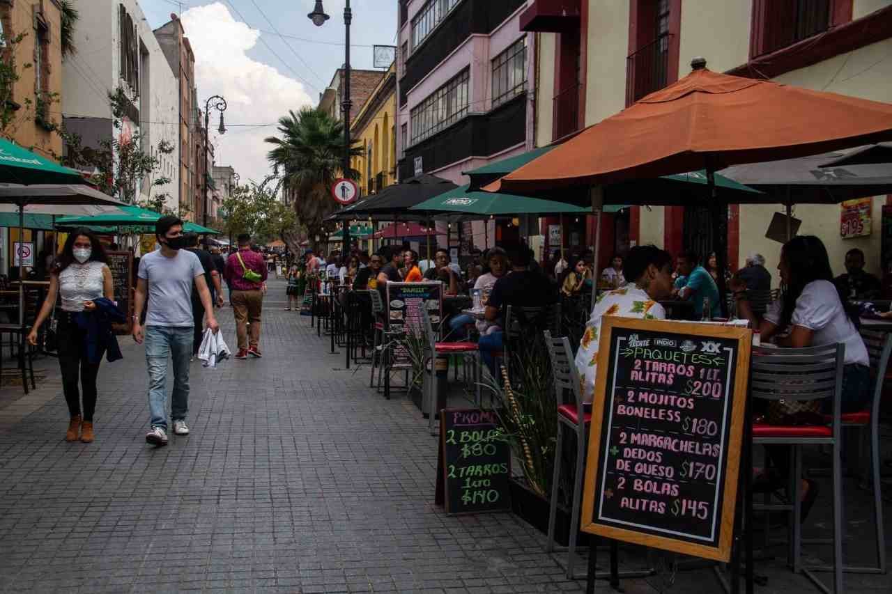 NO PODRÁN INGRESAR A LUGARES PÚBLICOS AQUELLOS QUE NO TENGAN LA VACUNA COVID-19