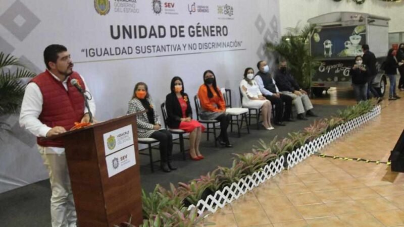 ZENYAZEN ENCABEZA EN LA SEV ACTO POR EL DÍA NARANJA