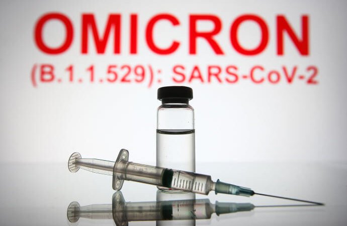 ALEMANIA E ITALIA DETECTAN CASOS DE VARIANTE ÓMICRON DE COVID-19