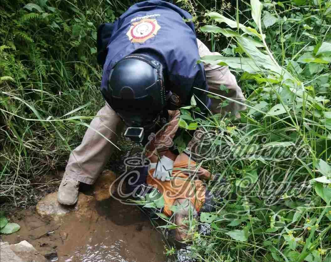 MUERE CAMPESINO AL CAER A UN ARROYO