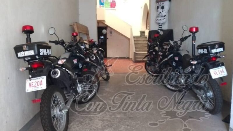 MOTO PATRULLAS, DE ADORNO