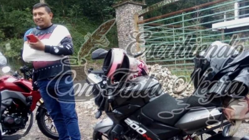 DERRAPAN MOTOCICLISTAS EN LA ERMITA