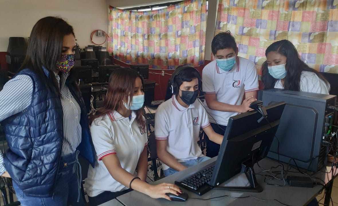 ENTREGAN OBRA Y SERVICIOS A ESCUELAS