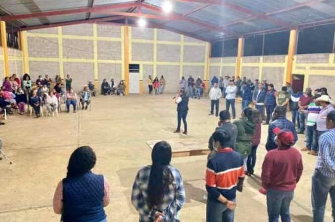 RECORRE ALCALDESA ELECTA COMUNIDADES DE PASO DEL MACHO