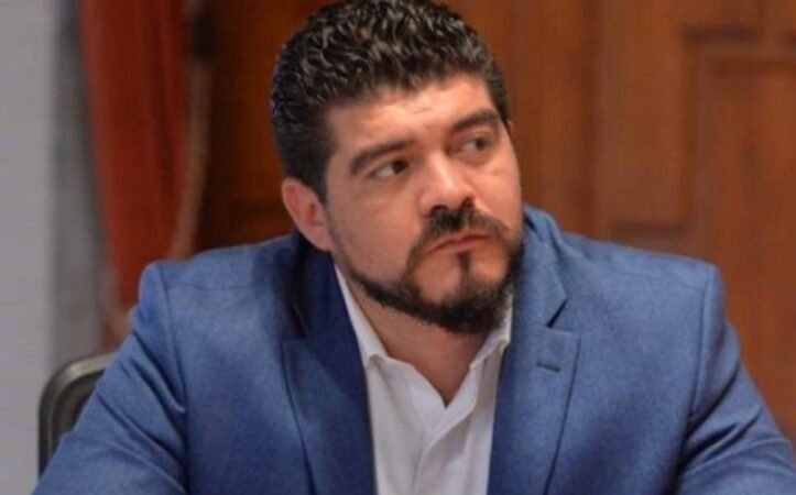 SEV EXHORTA A PROFESORES A PARTICIPAR EN JORNADAS DE VACUNACIÓN