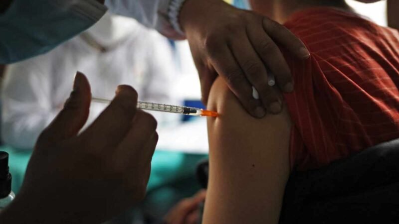 SUIZA APRUEBA VACUNA PFIZER PARA NIÑOS