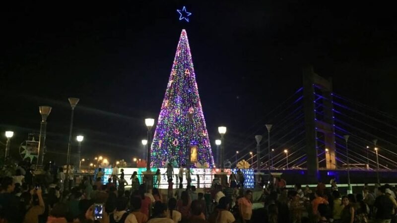 ECUADOR PROHÍBE CELEBRACIONES NAVIDEÑAS ANTE AUMENTO DE CASOS COVID