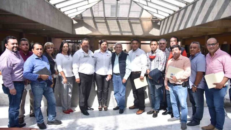 SE REÚNE DIPUTADO GENARO IBÁÑEZ CON LÍDERES TRANSPORTISTAS DEL ESTADO