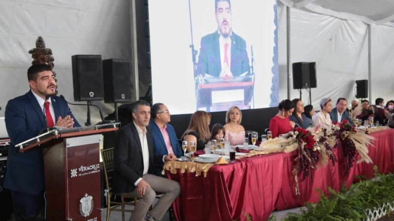 PERSONAL ADMINISTRATIVO DE LA SEV, PILAR FUNDAMENTAL PARA ALCANZAR OBJETIVOS PLANTEADOS: ZENYAZEN ESCOBAR