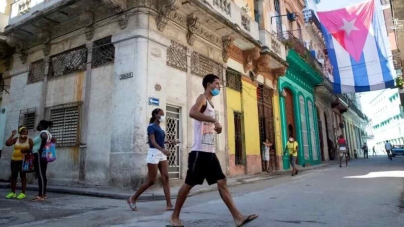 MÉXICO RETORNA A CUBA A 77 MIGRANTES QUE INTENTABAN LLEGAR A EE.UU.