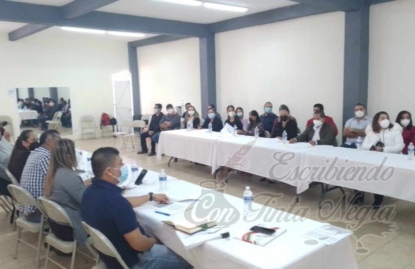 SOSTIENEN REUNIÓN DE TRANSICIÓN EN TOMATLÁN