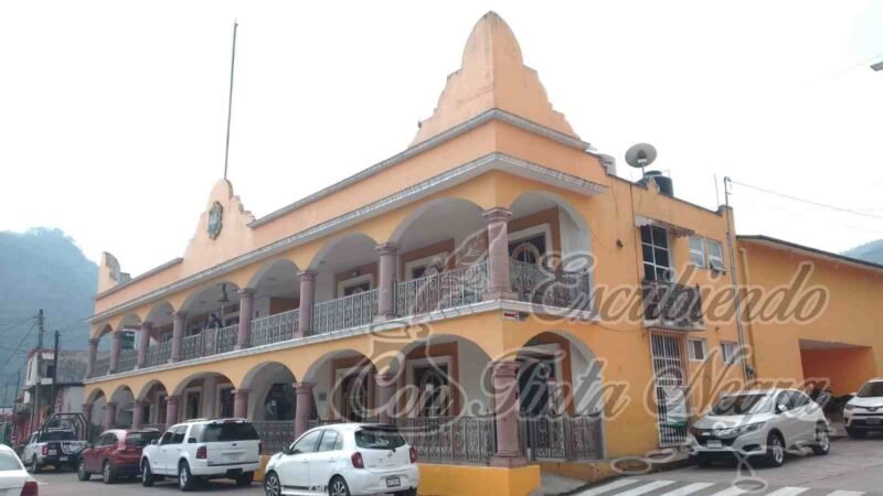 COBRA ALCALDESA BARANDALES ¡EN MAS DE UN MILLÓN!