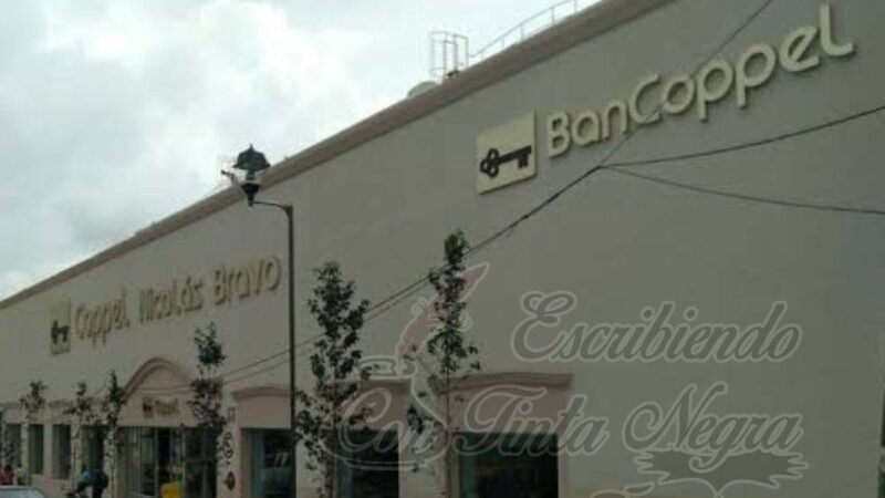 ASALTAN A MUJER DENTRO DE COPPEL DE COSCOMATEPEC