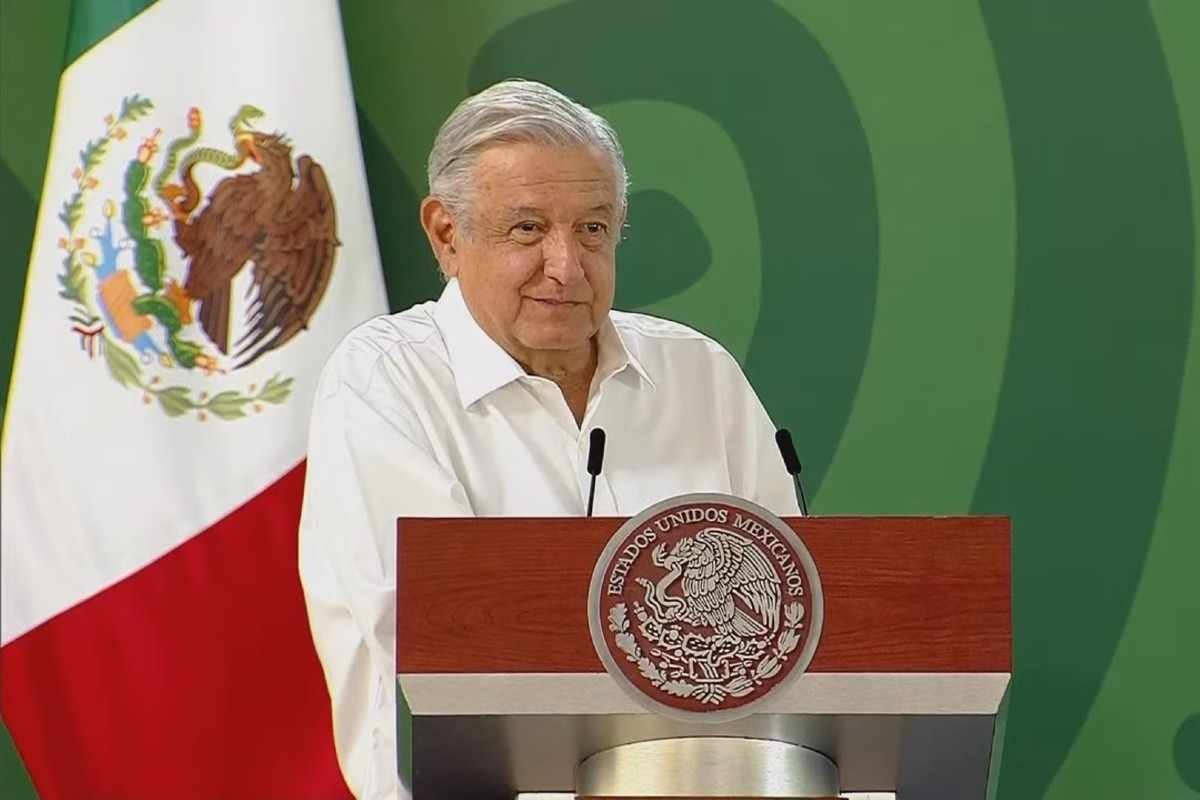 AMLO FESTEJA RESOLUCIÓN DEL TEPJF SOBRE REVOCACIÓN DE MANDATO
