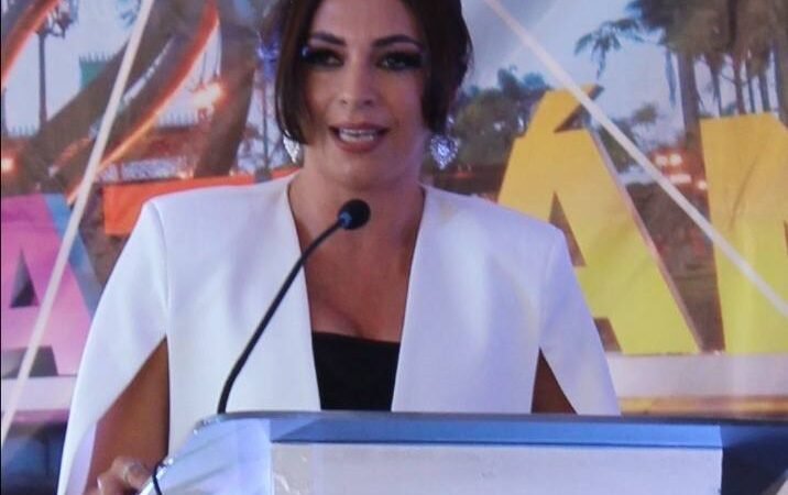 CIERRA VIRIDIANA BRETÓN CON 202 OBRAS