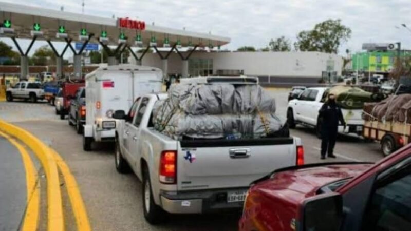 POLICÍAS EXTORSIONAN A PAISANOS QUE REGRESAN A MÉXICO