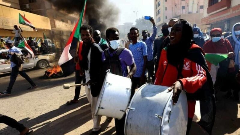 DISPERSAN PROTESTAS CONTRA GOLPE DE ESTADO