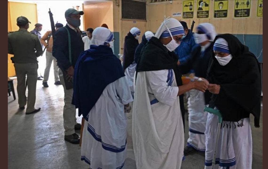BLOQUEA GOBIERNO DE INDIA A MISIONERAS DE LA CARIDAD