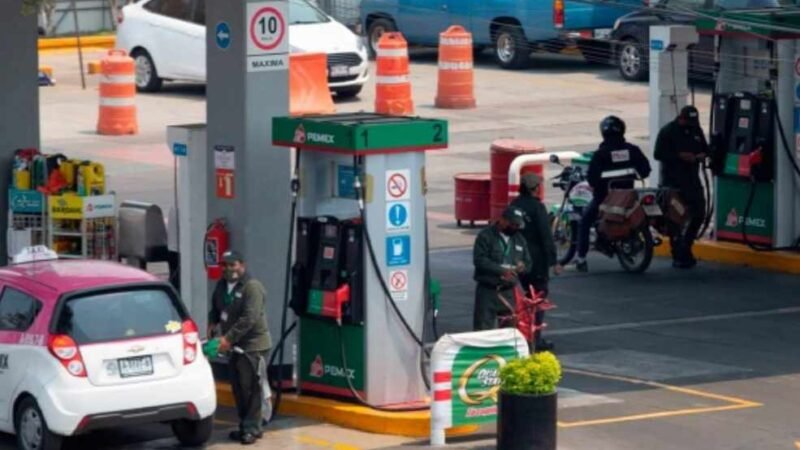 LLEVARÁ TIEMPO DEJAR COMBUSTIBLE FÓSIL; AMLO