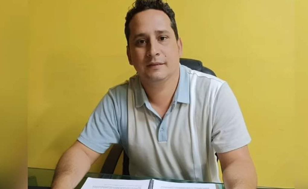 DETIENEN A SUPLENTE DE ALCALDE