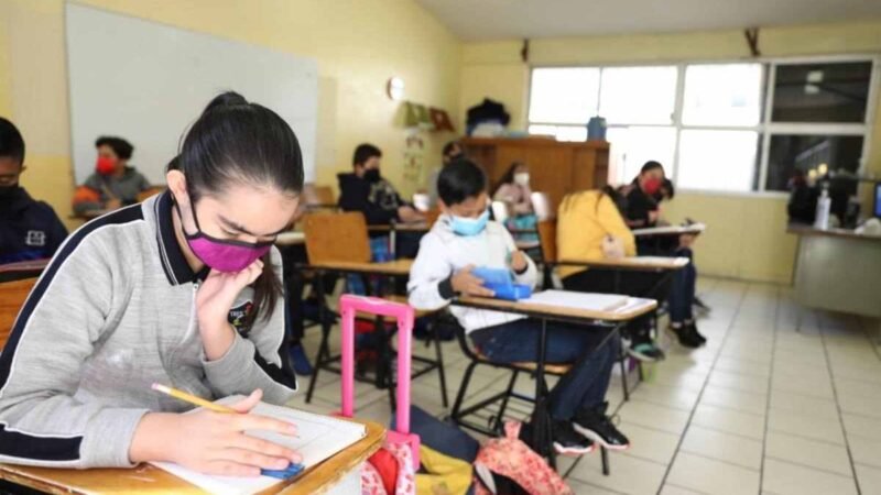 PESE AL INCREMENTO DE CASOS POR COVID-19, SEP LLAMA A REGRESO A CLASES