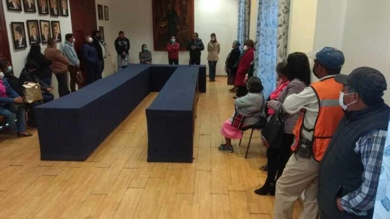 RESPALDA PRESIDENTE DE COSCOMATEPEC A SINDICALIZADOS