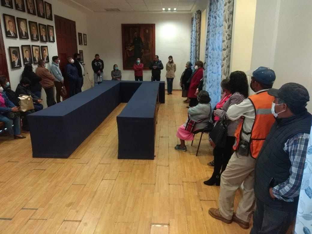 RESPALDA PRESIDENTE DE COSCOMATEPEC A SINDICALIZADOS