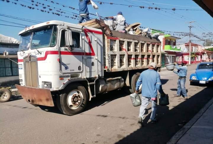 ALCALDESA DE PASO DEL MACHO REACTIVA SERVICIO DE LIMPIA PÚBLICA