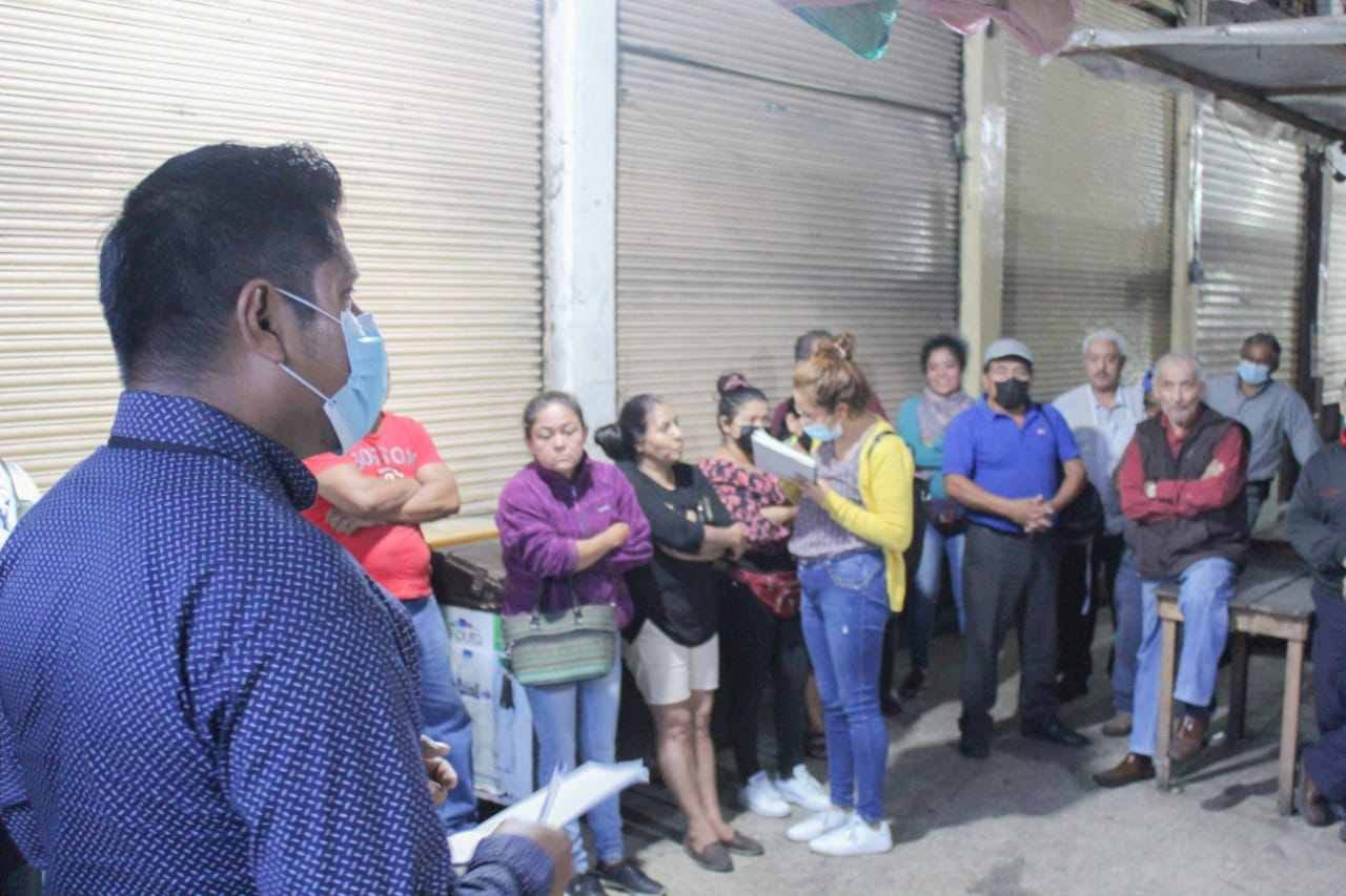 EMPRENDEN REORDENAMIENTO DE MERCADO DE ATOYAC