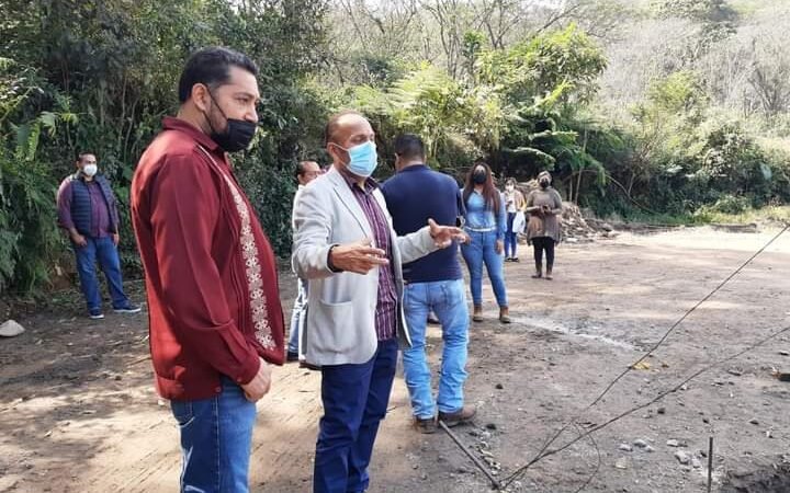 SUPERVISA ALCALDE DE HUATUSCO CONSTRUCCIÓN DE UPH