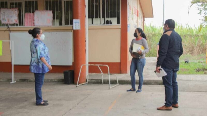 SANITIZARÁN ESCUELAS DE ATOYAC