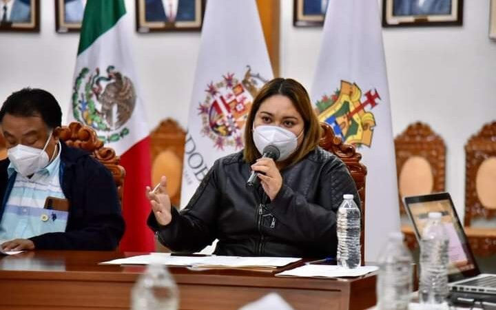 HISTÓRICA DONACIÓN DE PREDIO PARA ESCUELAS; VANIA LÓPEZ