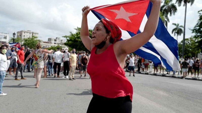 CUBA JUZGARÁ A 33 PERSONAS, ENTRE ELLAS 6 MENORES DE EDAD, POR PROTESTAS DEL 11J
