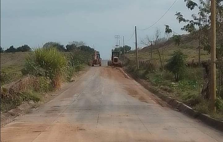 DA MANTENIMIENTOS A CAMINOS LEONEL SÁNCHEZ