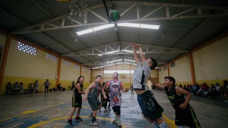CELEBRAN TORNEO REGIONAL DE BÁSQUETBOL