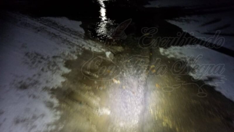 VANDALIZAN RED DE AGUA EN ZENTLA