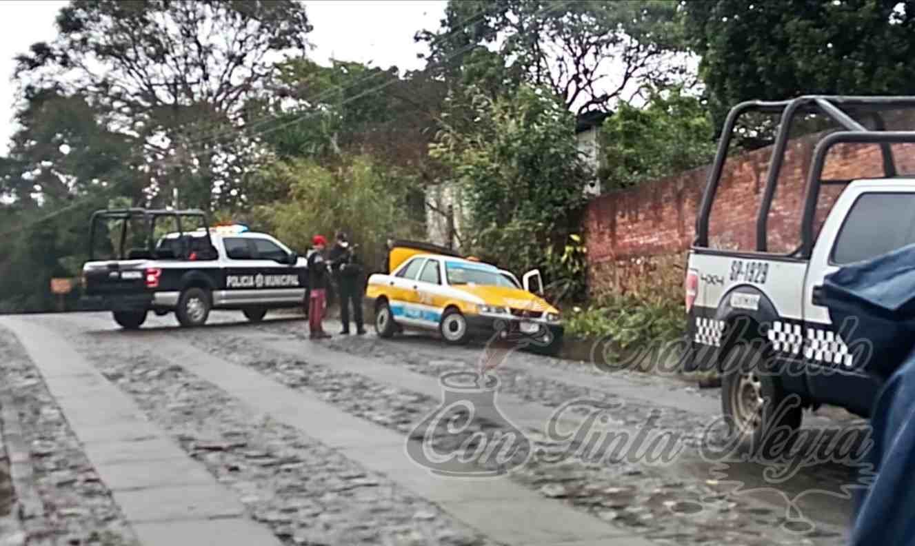 DETIENEN A TAXISTA CON DROGA