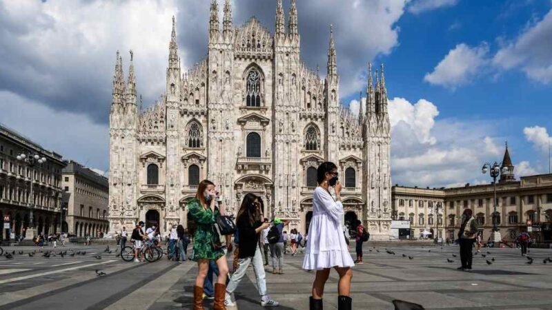 ITALIA MULTARÁ A LOS MAYORES DE 50 AÑOS QUE NO ESTÉN VACUNADOS DEL CORONAVIRUS