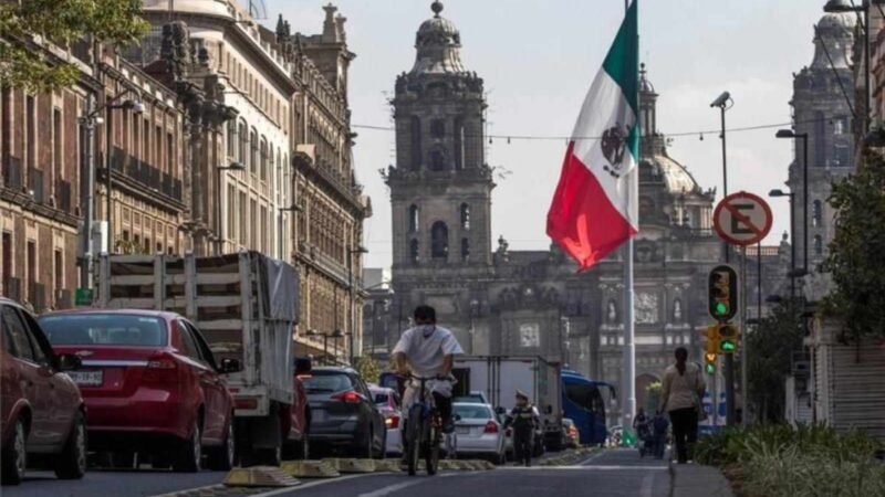 MÉXICO SE ENCUENTRA EN FASE DE DESCENSO DE CUARTA OLA DE COVID