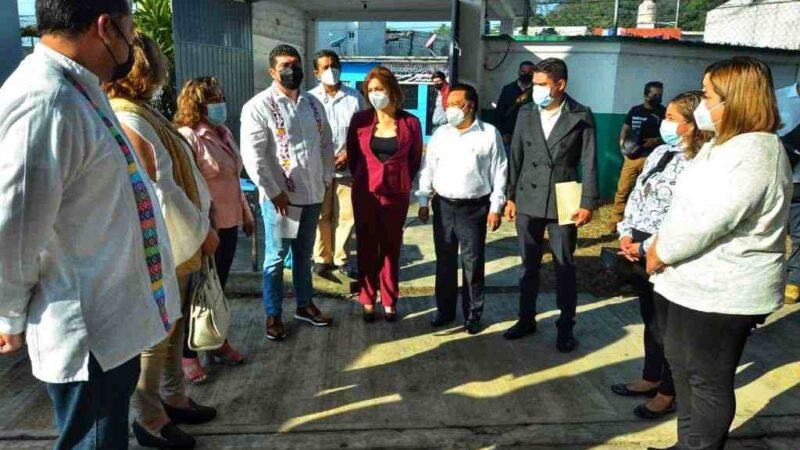 ENTREGA SEV OBRAS EN ESCUELAS DE CÓRDOBA POR CASI 3 MILLONES