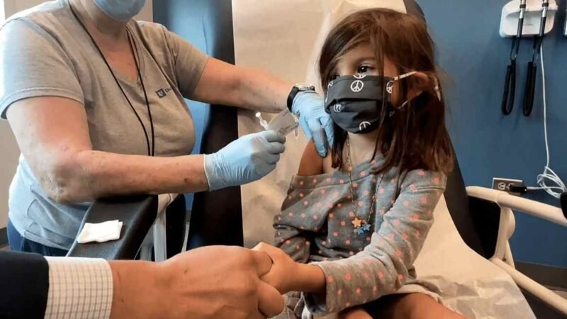 EU PREVÉ VACUNAR A NIÑOS DE 6 MESES A 5 AÑOS A FINALES DEL MES DE FEBRERO